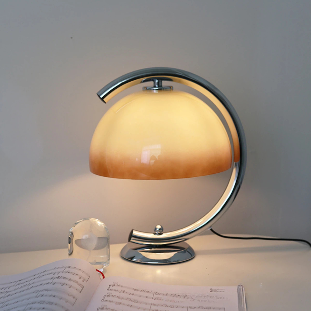 باوهاوس نمط المعادن الجدول ضوء - مراجعة Decor Lighting Uk وسعره